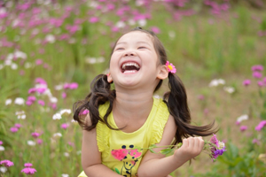 笑っている子ども